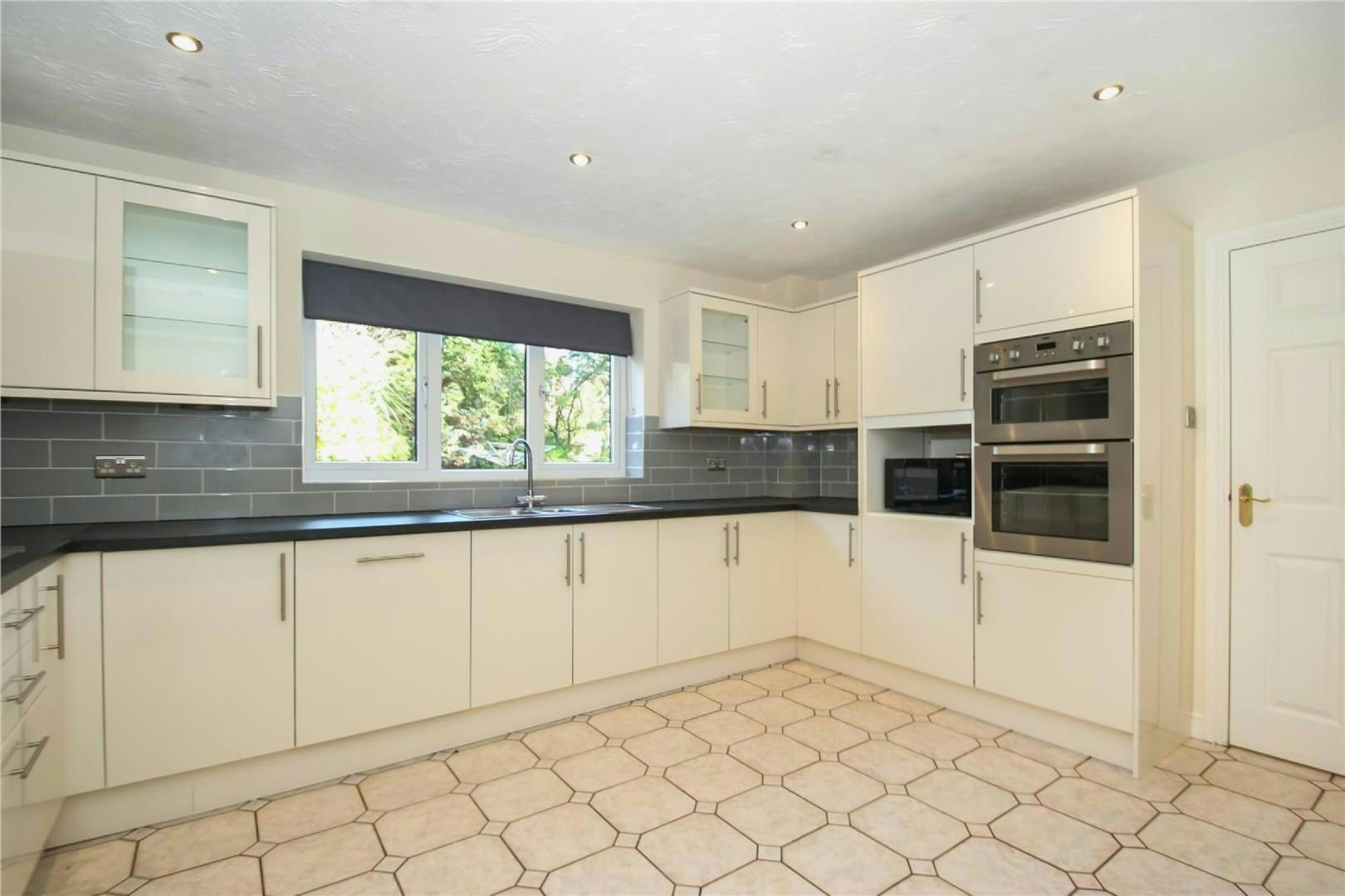 4 bed detached house to rent in Fletcher Drive, Altrincham  - Property Image 5