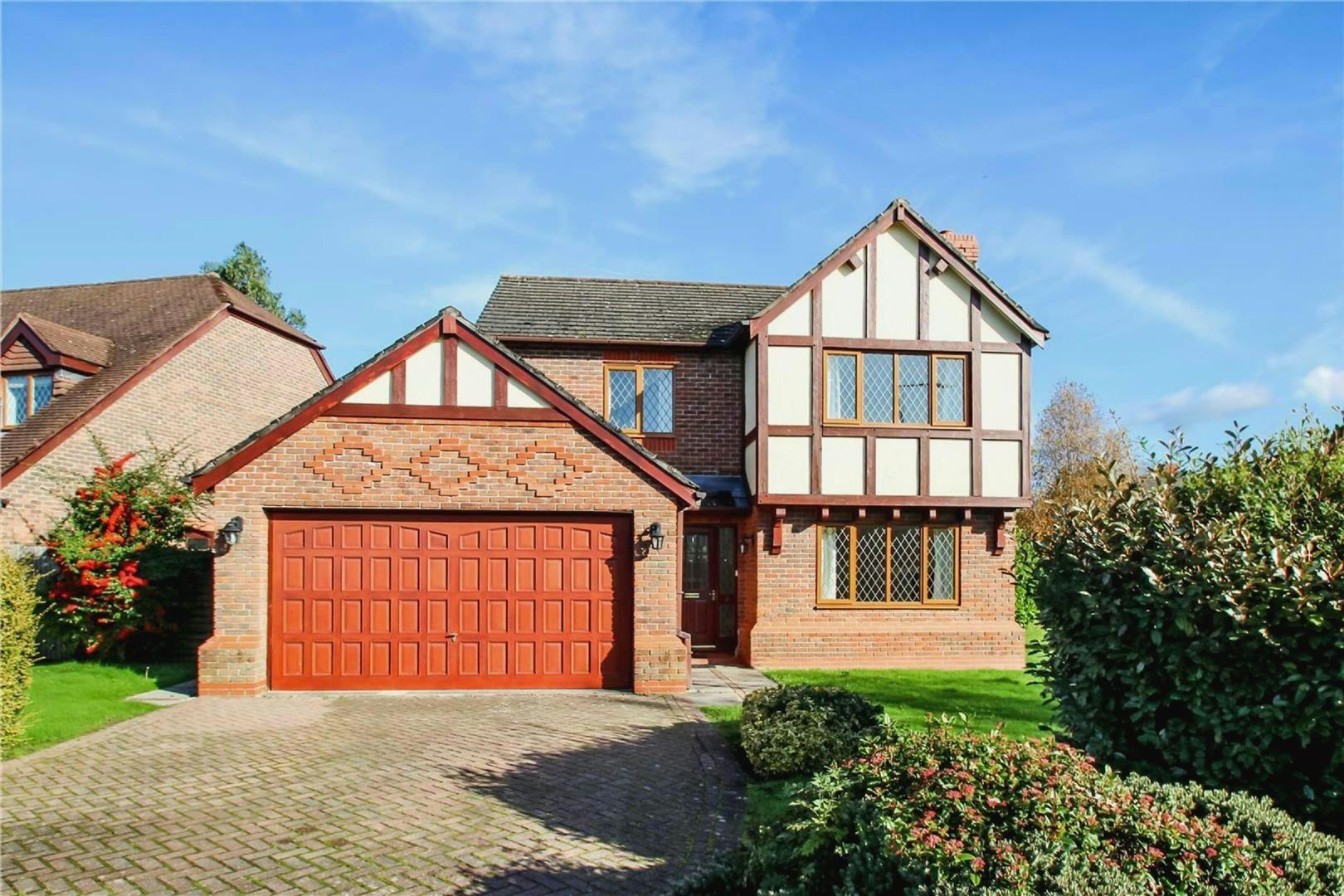 4 bed detached house to rent in Fletcher Drive, Altrincham  - Property Image 1