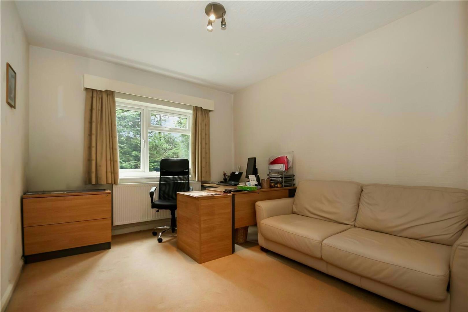 2 bed apartment to rent in Suffolk Road, Altrincham  - Property Image 12
