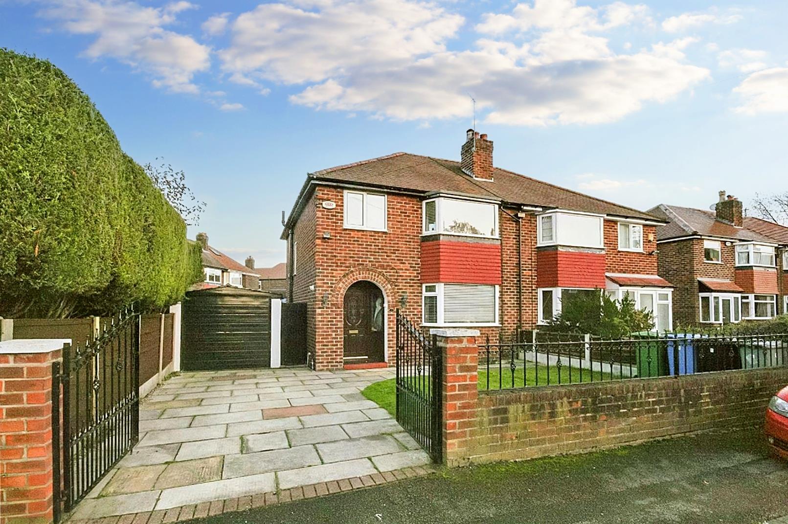 3 bed semi-detached house to rent in De Quincey Close, Timperley - Property Image 1