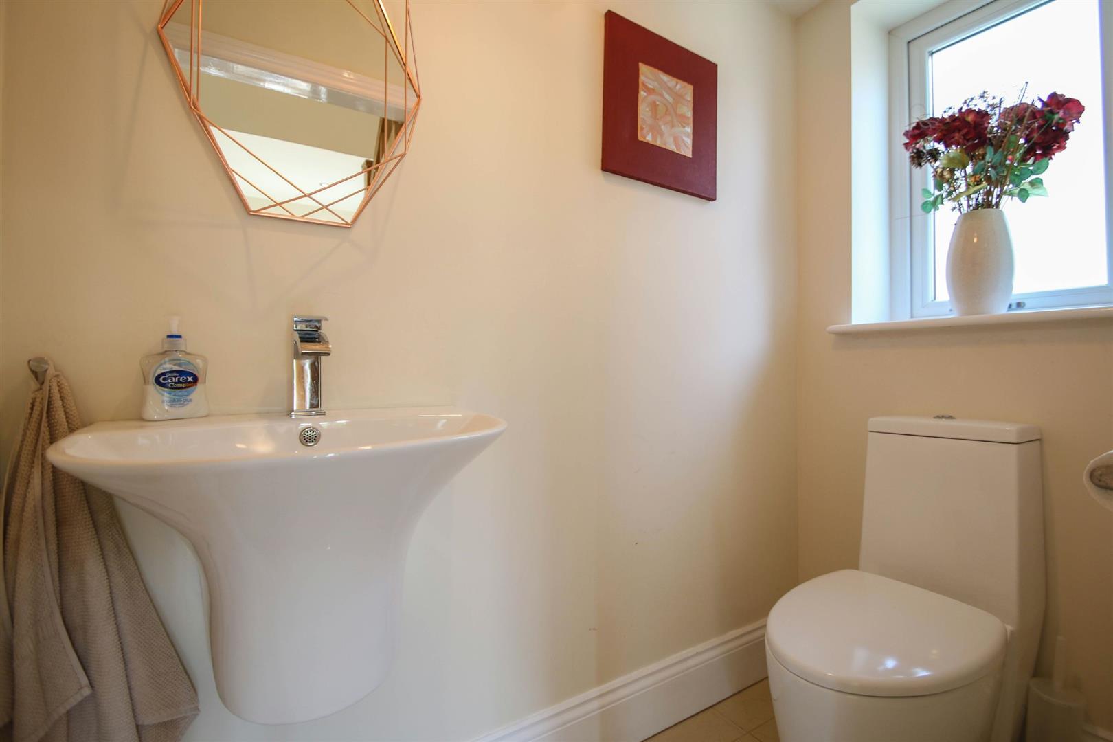 4 bed semi-detached house to rent in Chapel Drive, Altrincham  - Property Image 8