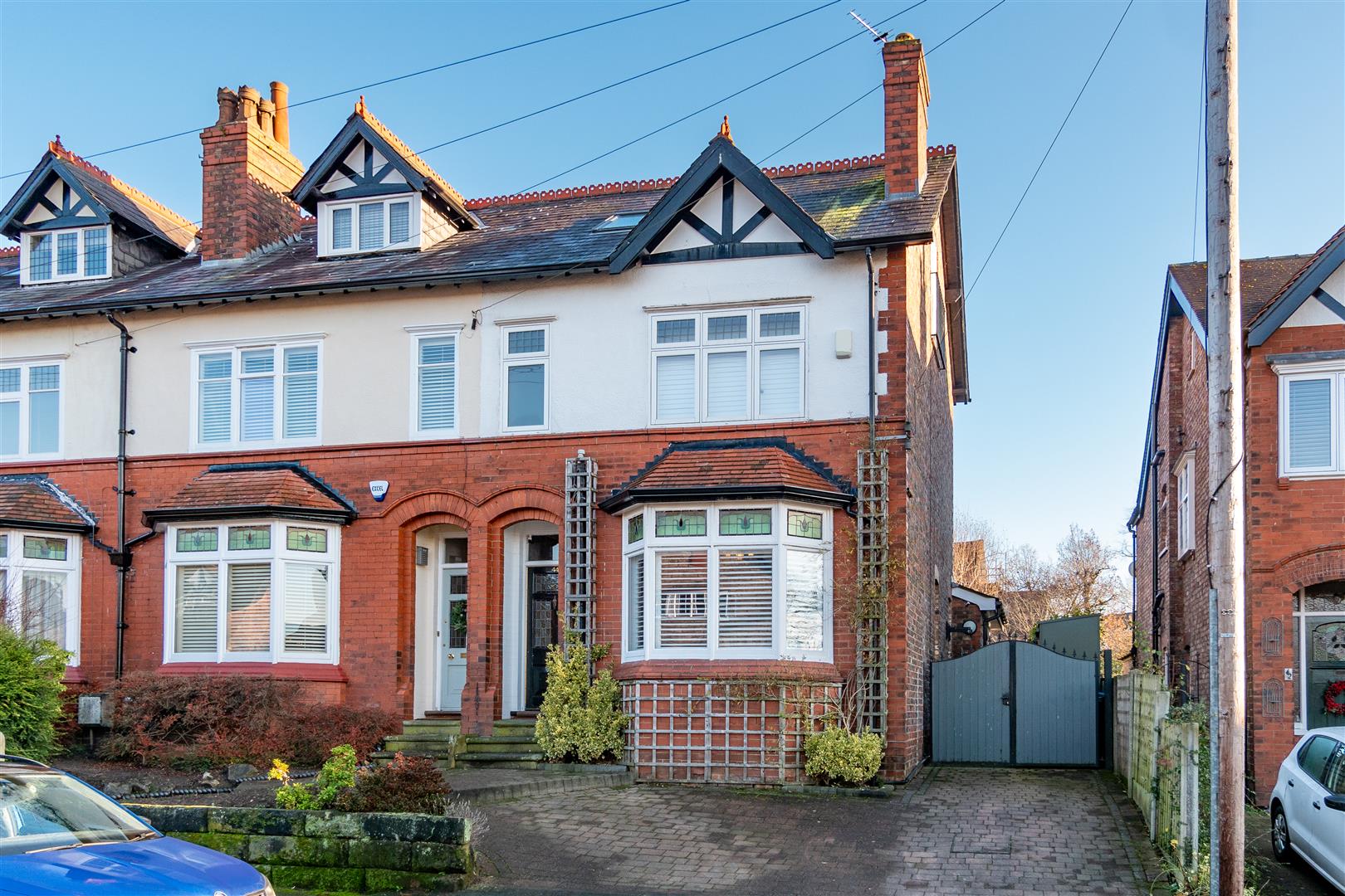 5 bed end of terrace house for sale in Leigh Road, Altrincham  - Property Image 1