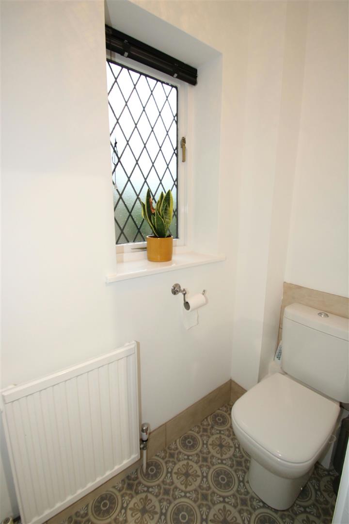 4 bed town house to rent in Ash Grove, Altrincham  - Property Image 8