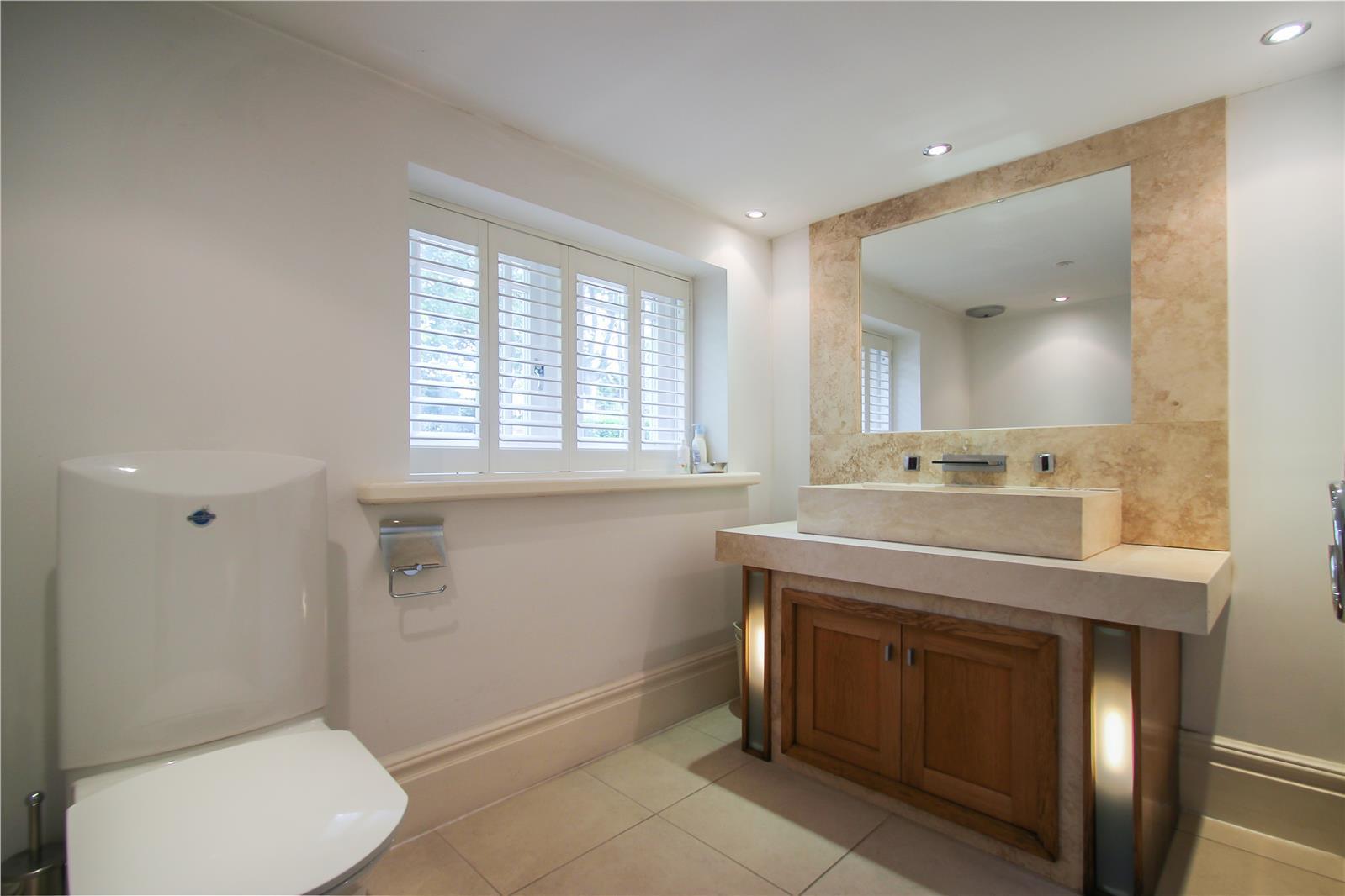 5 bed detached house to rent in Hargate Drive, Altrincham  - Property Image 6