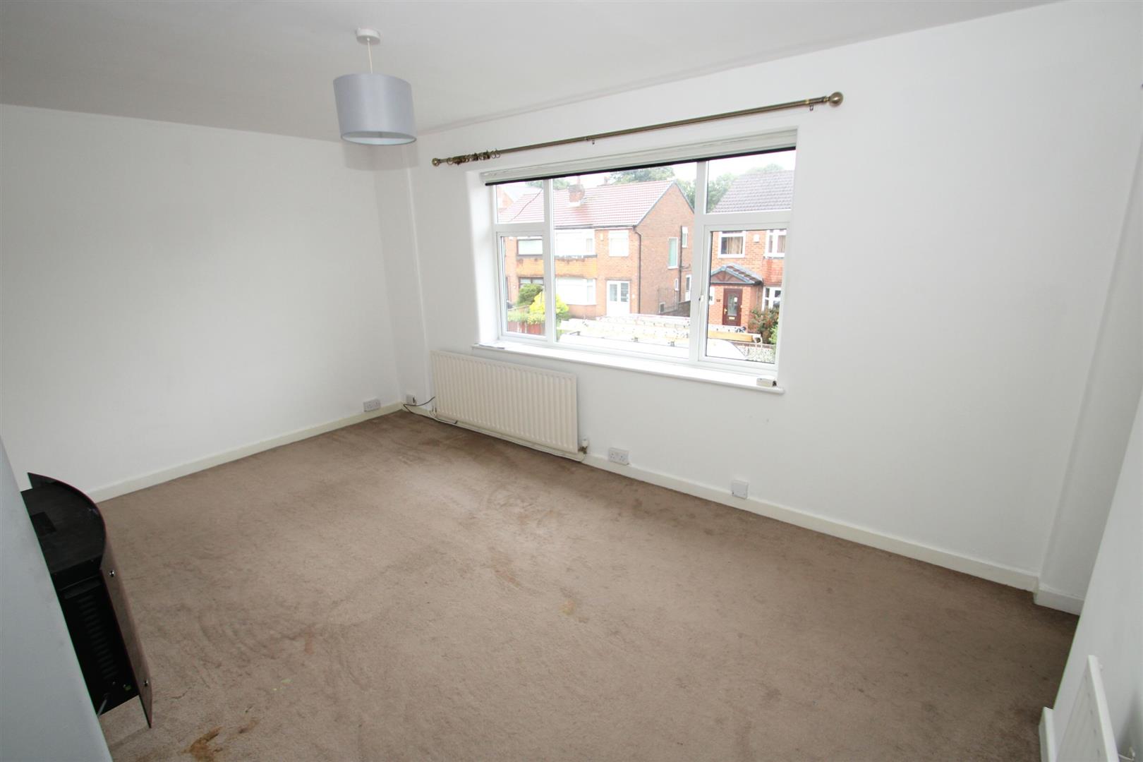 1 bed apartment for sale in Carlyn Avenue, Sale  - Property Image 2