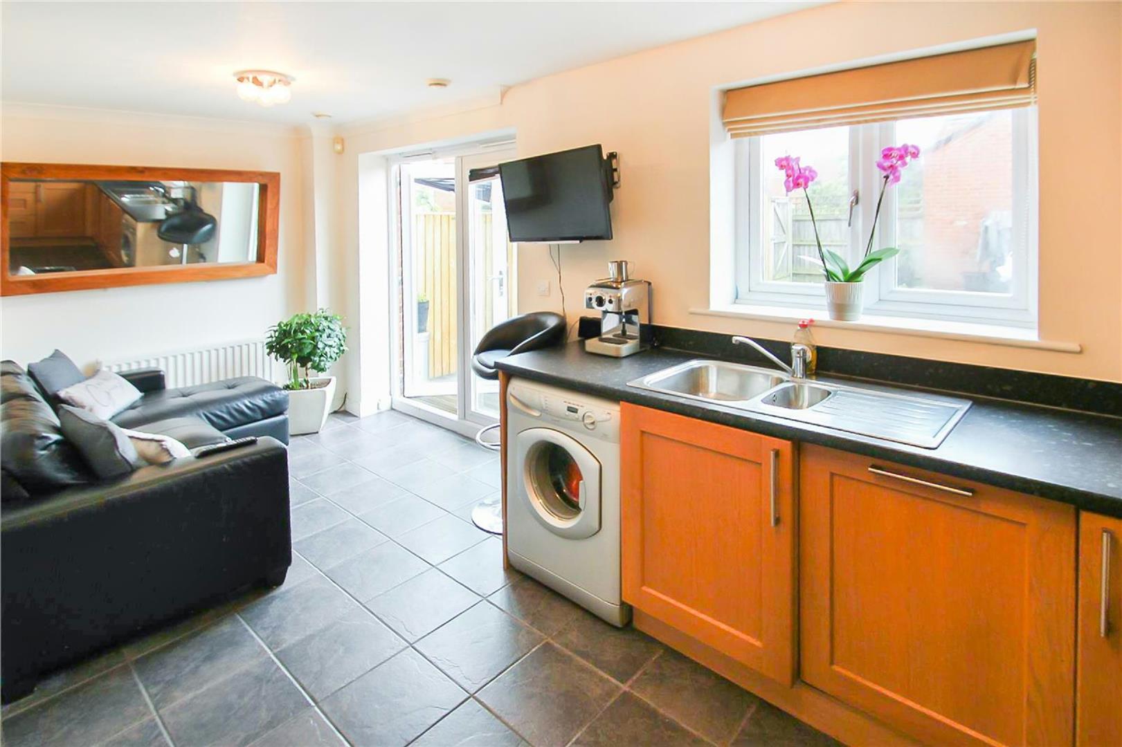 4 bed town house for sale in Riverbrook Road, Altrincham  - Property Image 3