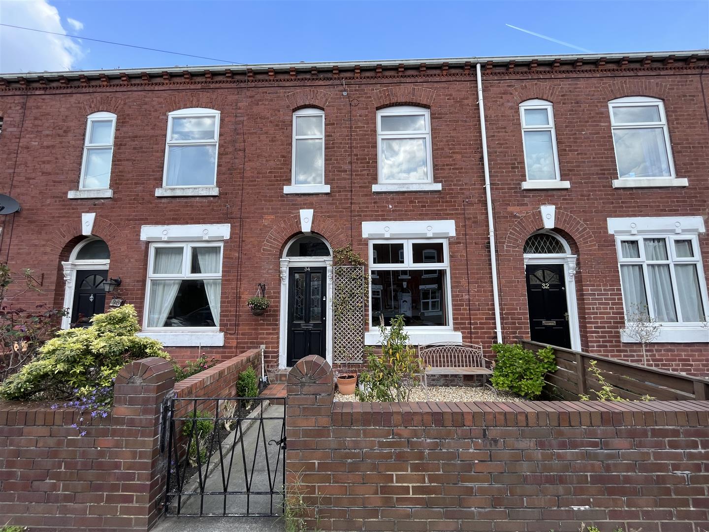 2 bed terraced house for sale in Elm Grove, Sale  - Property Image 1
