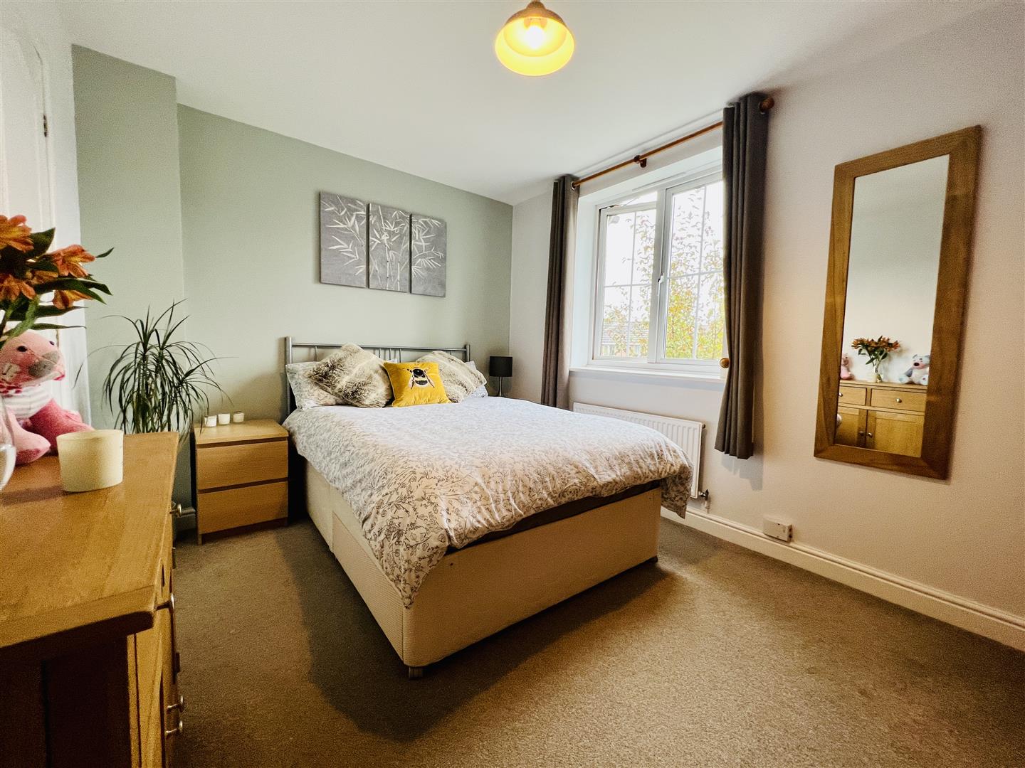 3 bed mews house for sale in Emery Close, Altrincham  - Property Image 3