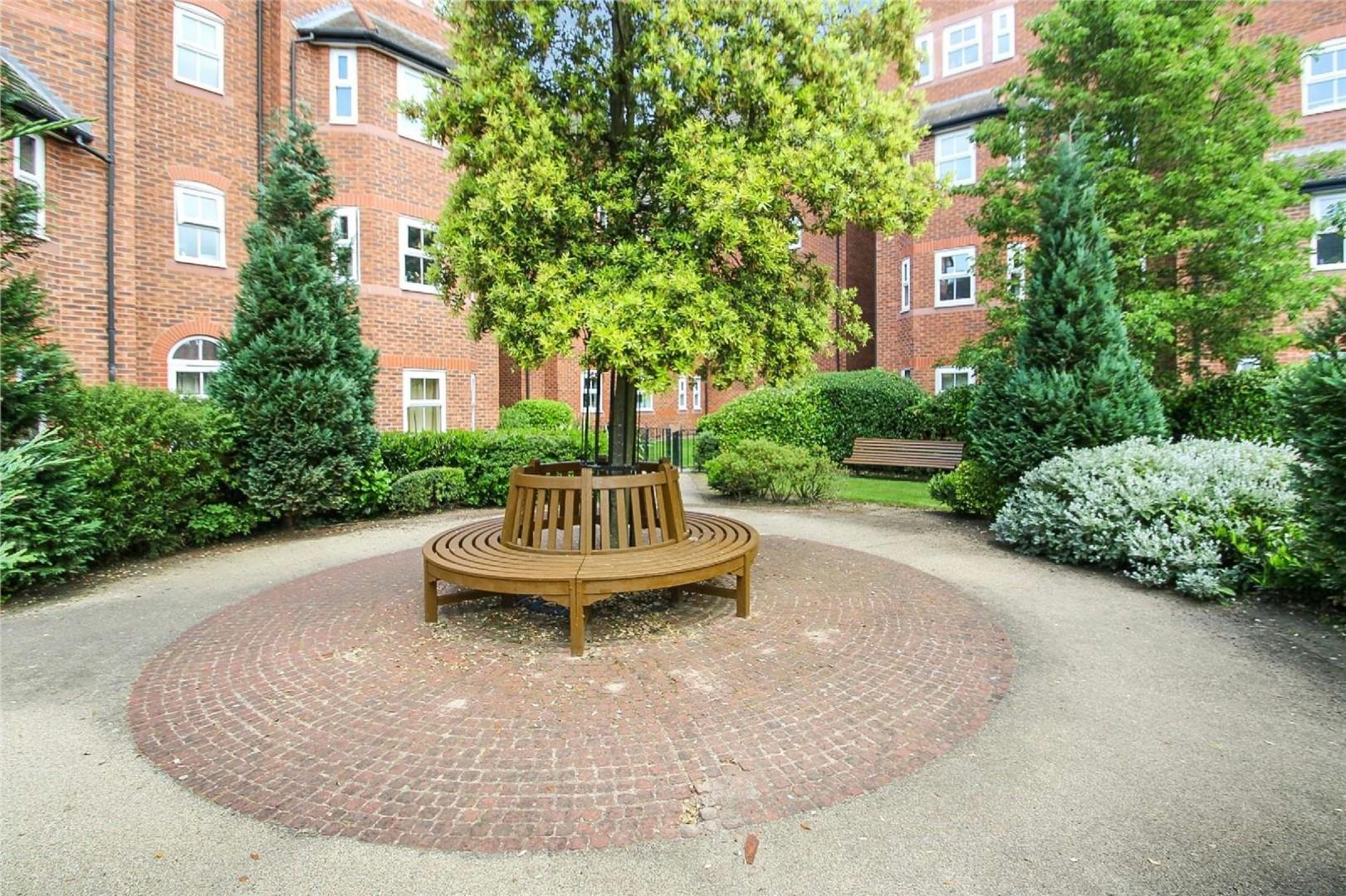 2 bed apartment to rent in New Copper Moss, Altrincham (ref 484753