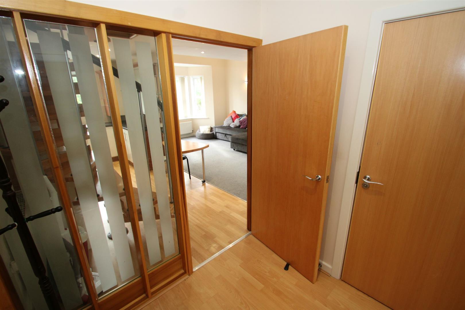 2 bed apartment for sale in Russell Place, Sale  - Property Image 2