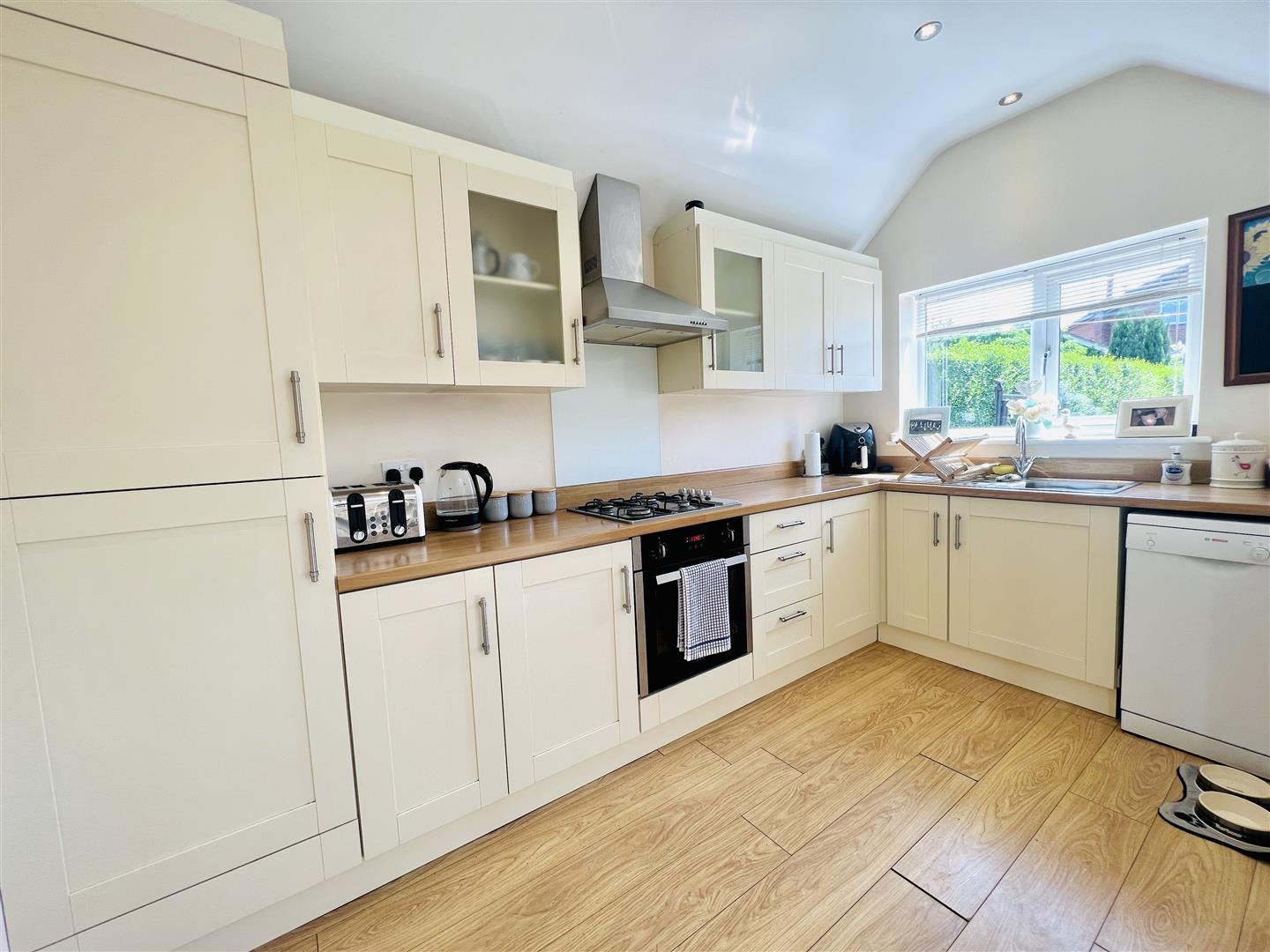 3 bed semi-detached house for sale in Perry Road, Altrincham  - Property Image 14
