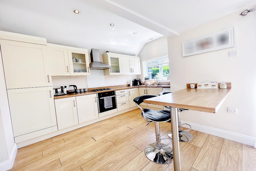 3 bed semi-detached house for sale in Perry Road, Altrincham  - Property Image 13