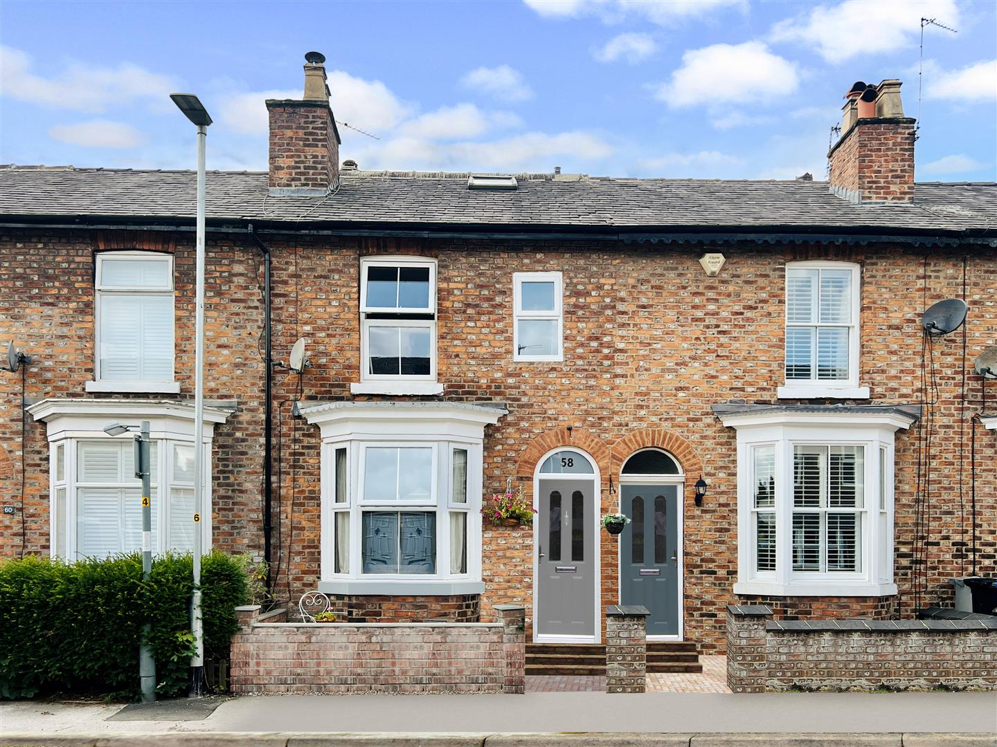 3 bed terraced house for sale in Byrom Street, Altrincham  - Property Image 1