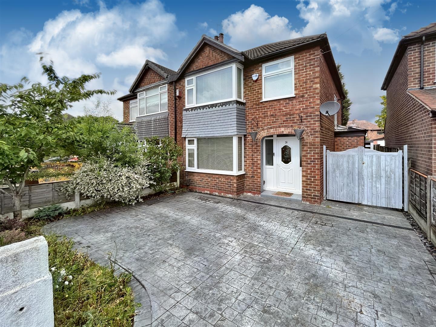 3 bed semi-detached house for sale in Lightborne Road, Sale, M33