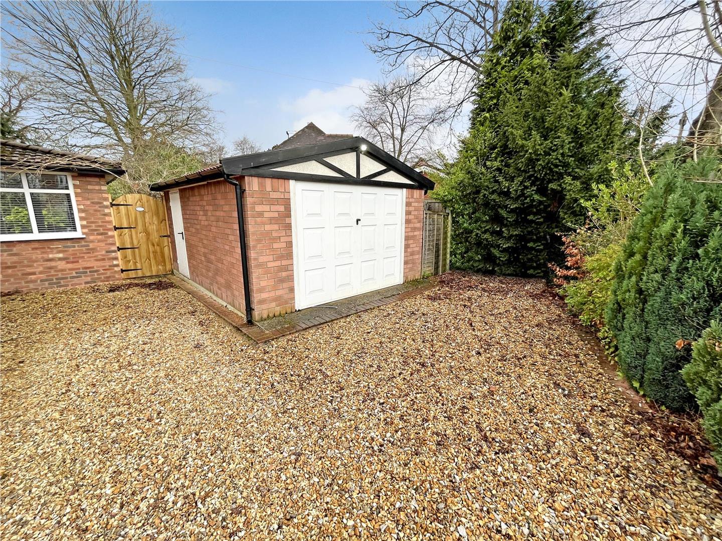 3 bed semi-detached house for sale in Cranleigh Drive, Sale  - Property Image 28