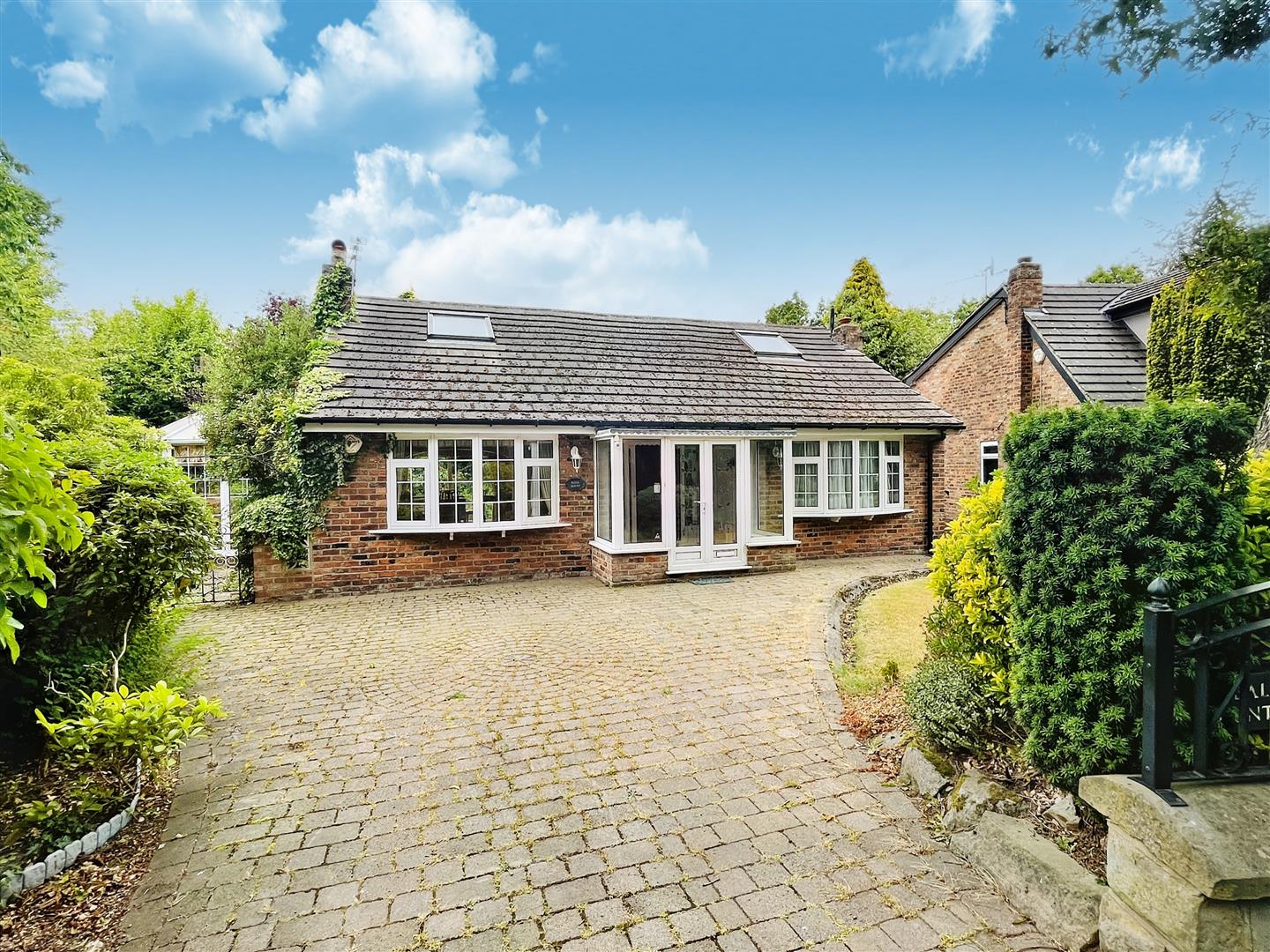 3 bed bungalow for sale in Shay Lane, Altrincham  - Property Image 1