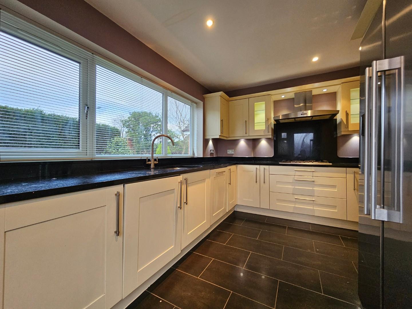 4 bed detached house to rent in Glastonbury Avenue, Altrincham  - Property Image 11
