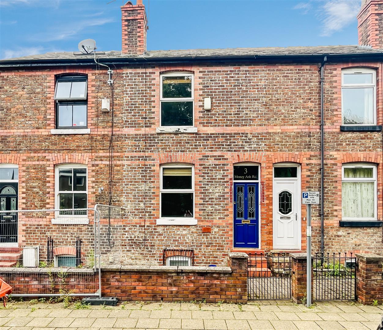 2 bed terraced house for sale in Money Ash Road, Altrincham - Property Image 1