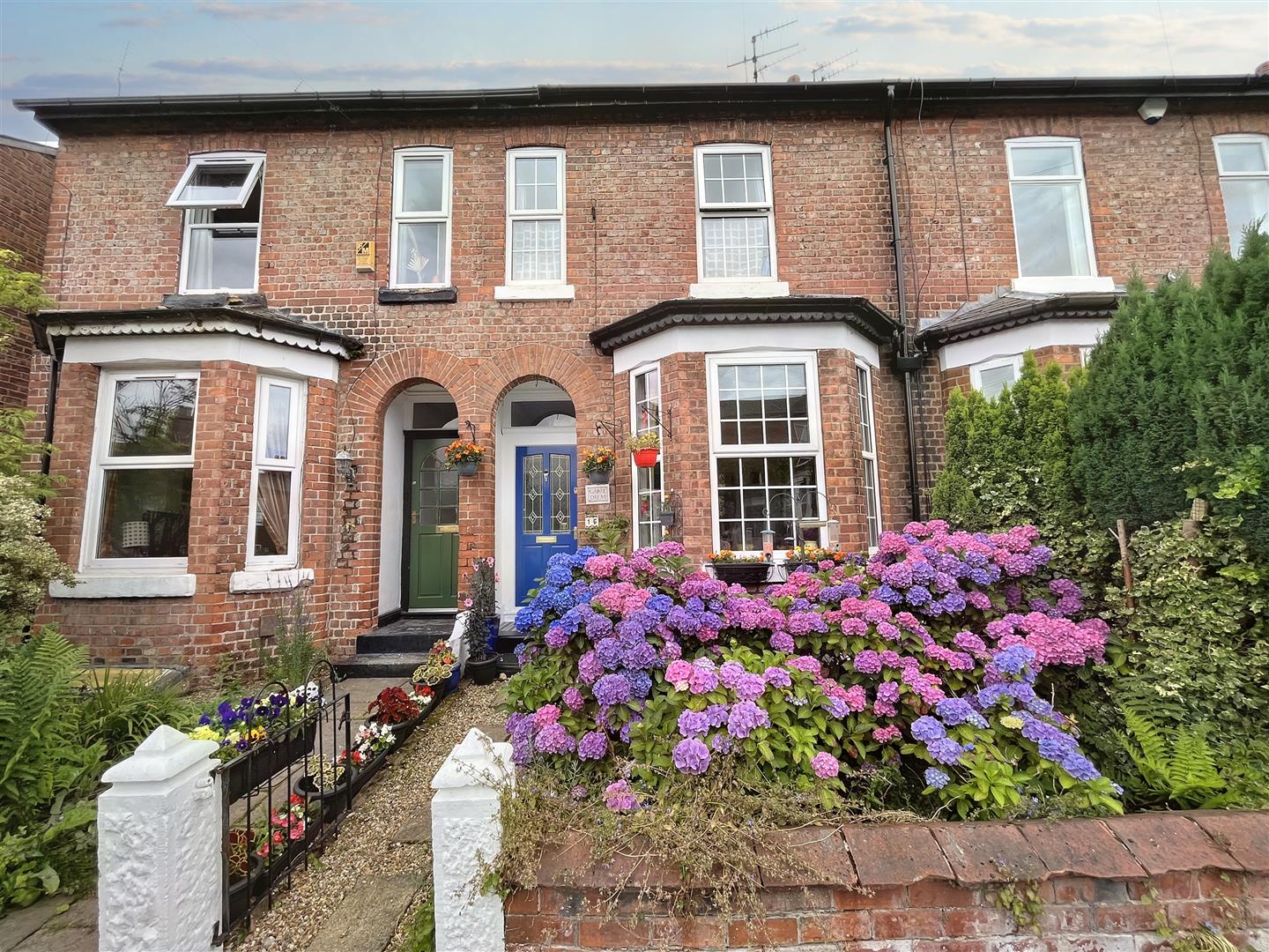 3 bed terraced house for sale in South Grove, Sale  - Property Image 1