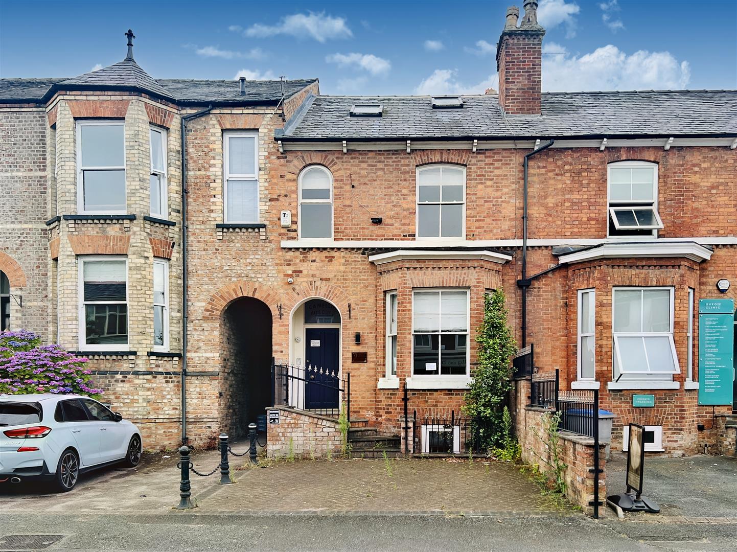 4 bed terraced house for sale in Oxford Road, Altrincham  - Property Image 1