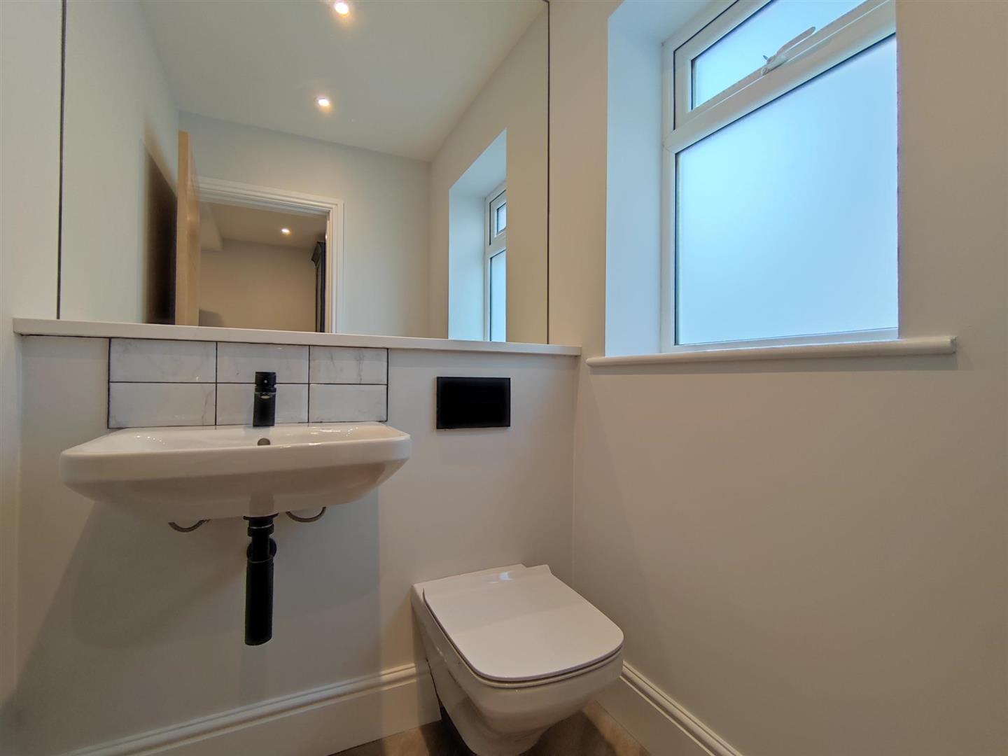 4 bed semi-detached house to rent in Long Hey, Altrincham  - Property Image 16