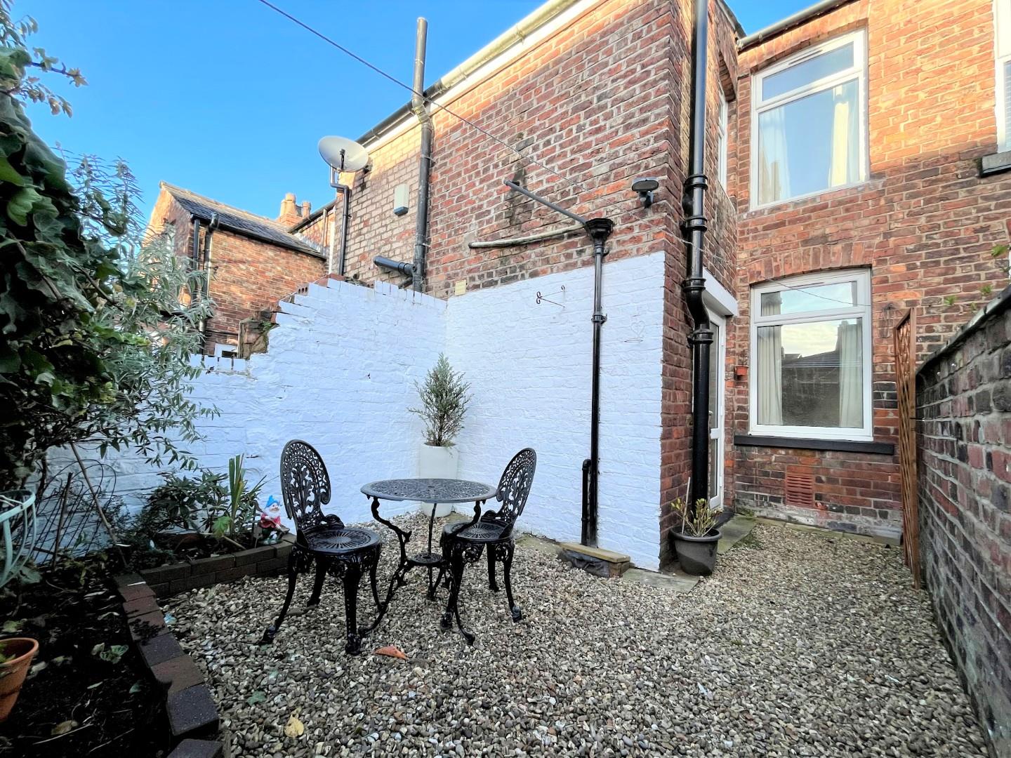 2 bed terraced house to rent in Era Street, Sale  - Property Image 15