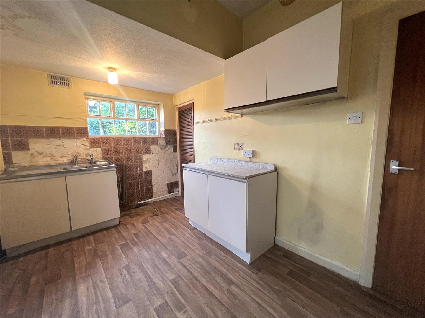 3 bed semi-detached house for sale in Acacia Avenue, Altrincham  - Property Image 14