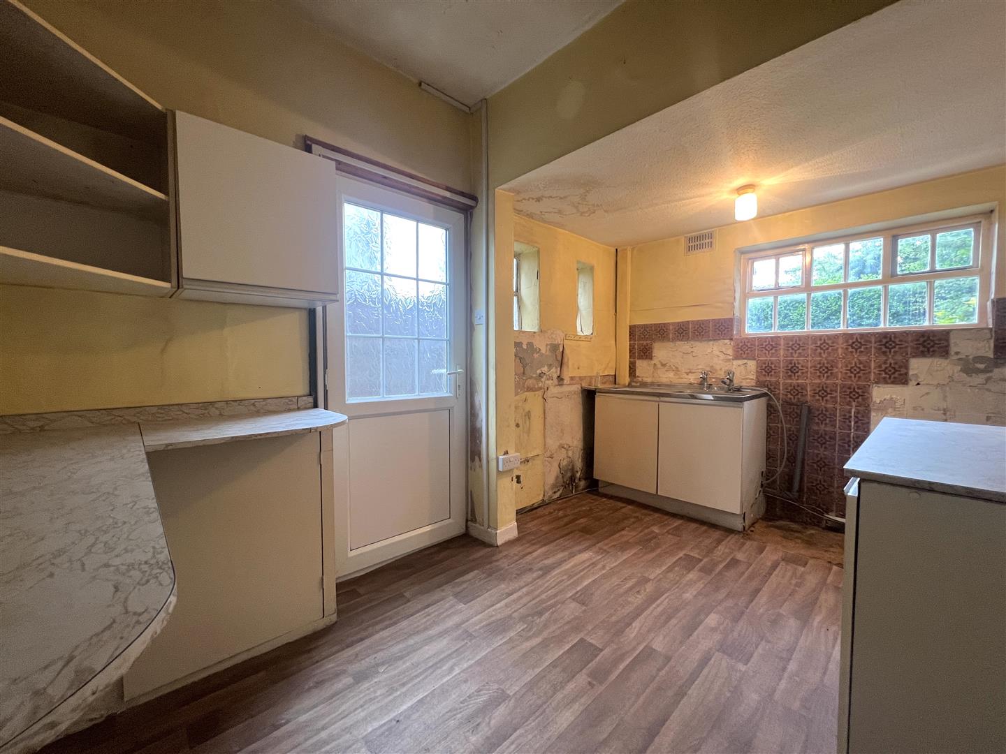 3 bed semi-detached house for sale in Acacia Avenue, Altrincham  - Property Image 12