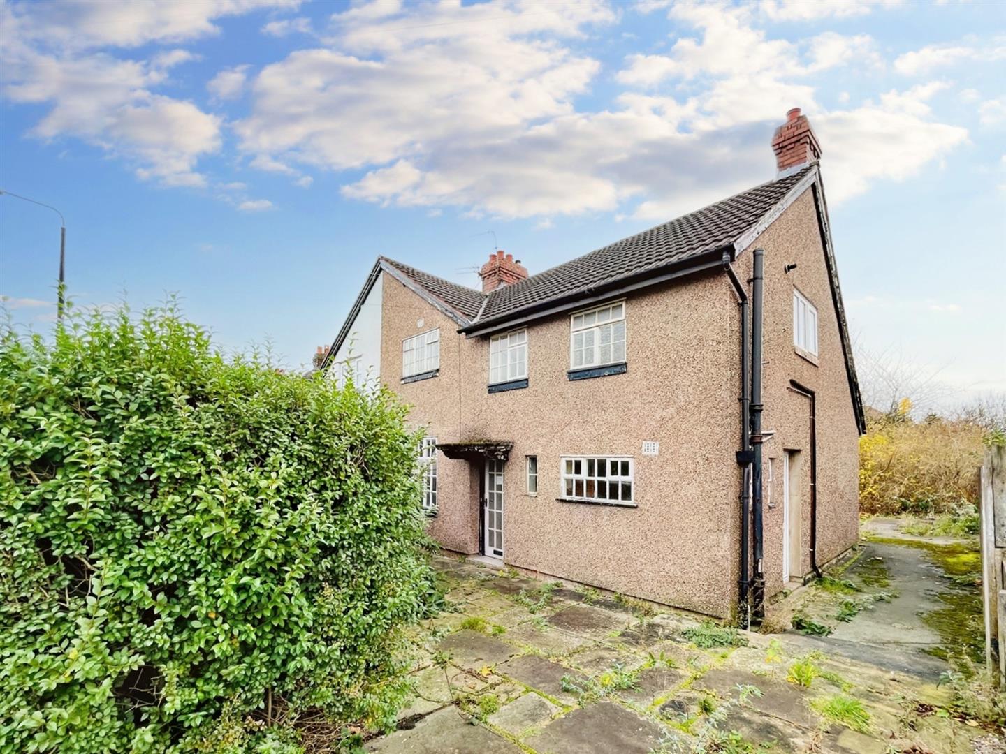 3 bed semi-detached house for sale in Acacia Avenue, Altrincham - Property Image 1