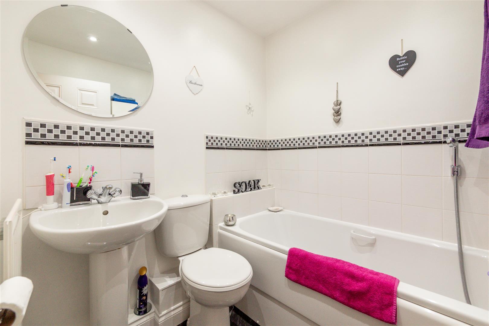 3 bed town house for sale in Weldon Road, Altrincham  - Property Image 23