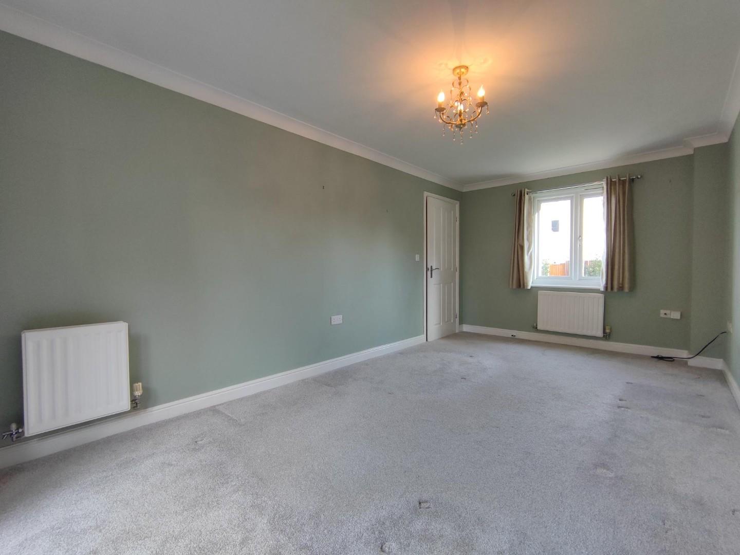 3 bed semi-detached house to rent in Rosefinch Road, Altrincham  - Property Image 4
