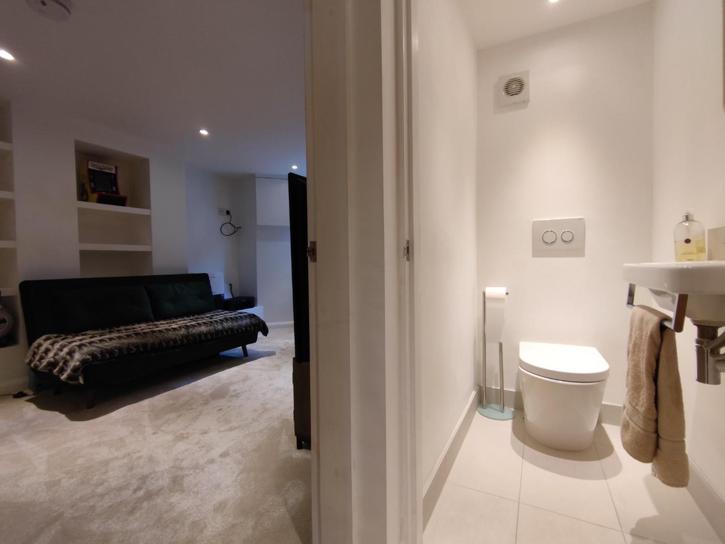 2 bed terraced house to rent in Byrom Street, Altrincham  - Property Image 10