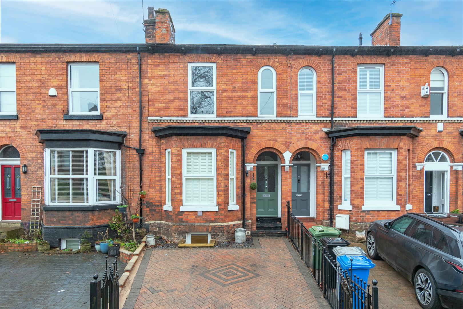 4 bed terraced house for sale in Hale Road, Altrincham - Property Image 1