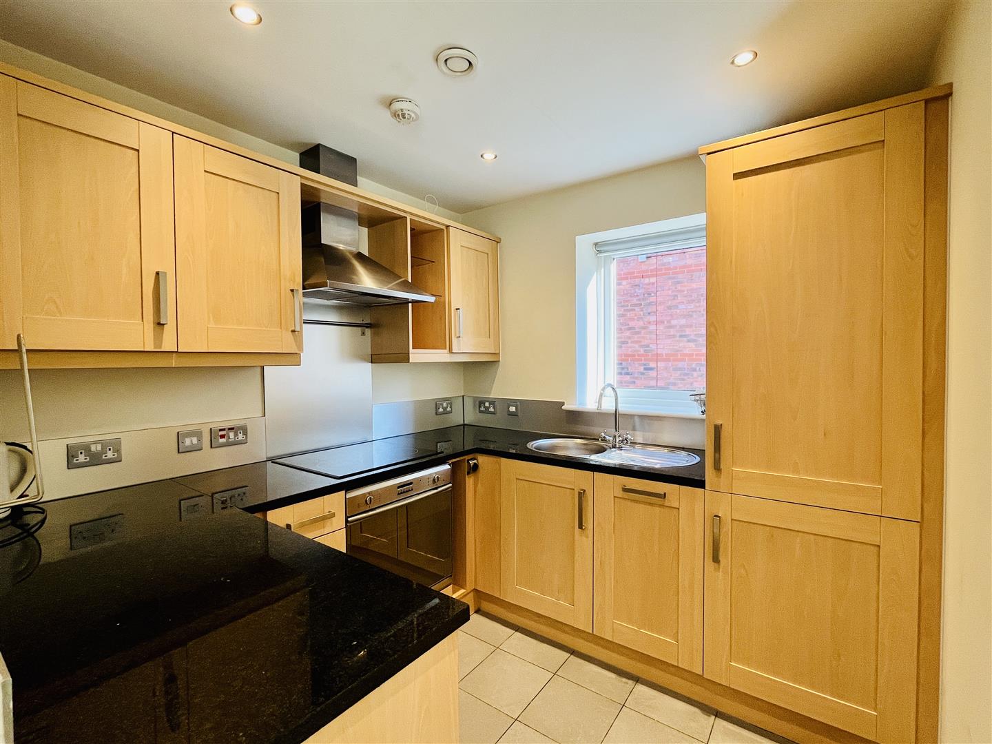2 bed apartment for sale in Wolf Grange, Cheshire  - Property Image 9
