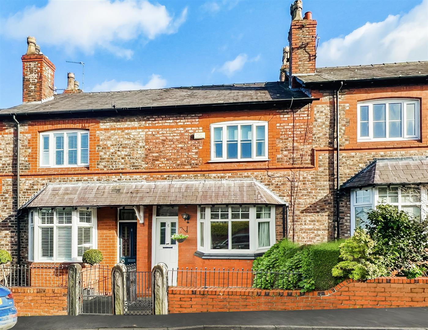 3 bed terraced house for sale in Bancroft Road, Altrincham - Property Image 1