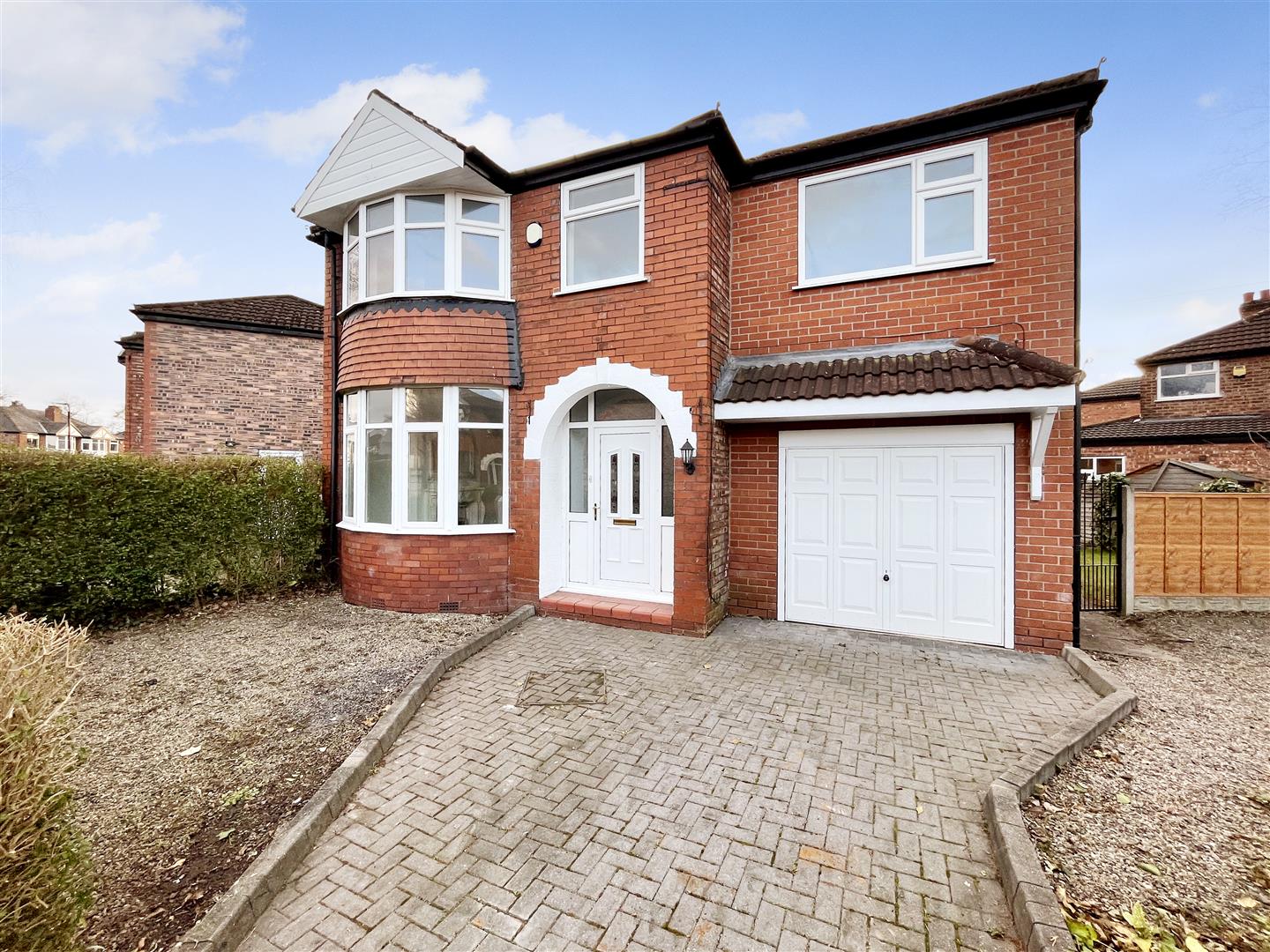 4 bed detached house for sale in Woodheys Drive, Sale - Property Image 1