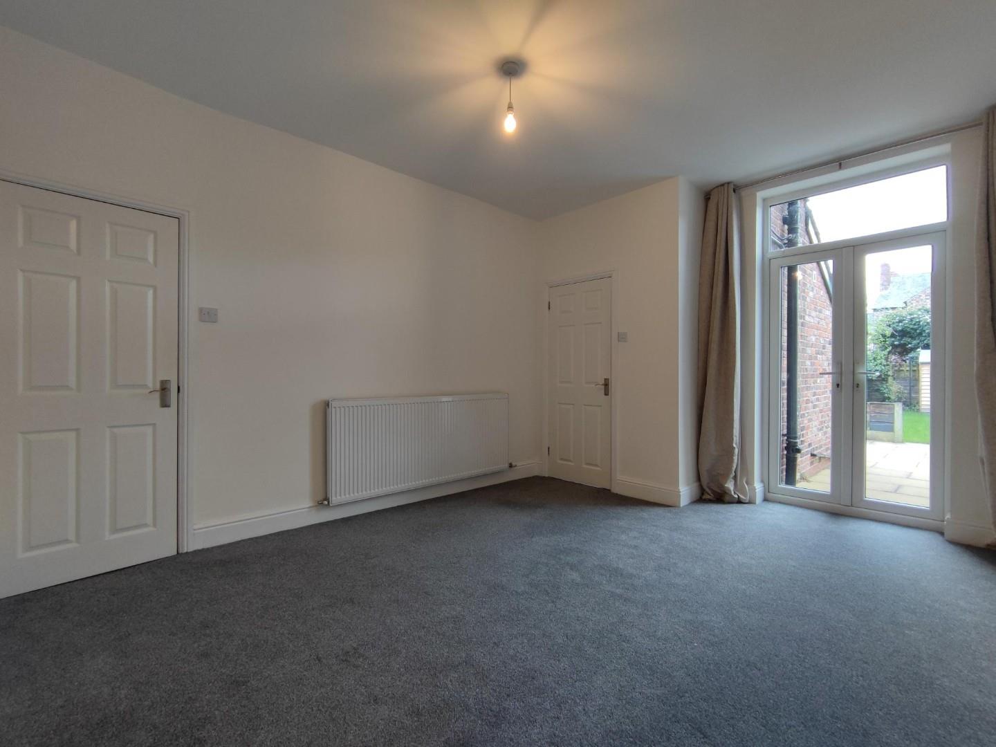 3 bed terraced house to rent in Hawthorn Road, Altrincham  - Property Image 7