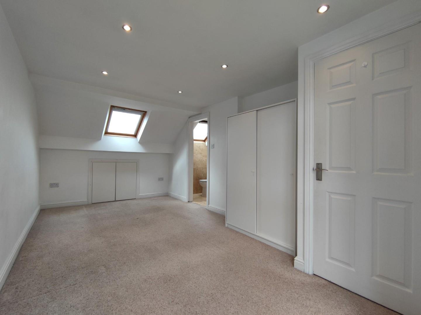 3 bed terraced house to rent in Hawthorn Road, Altrincham  - Property Image 21
