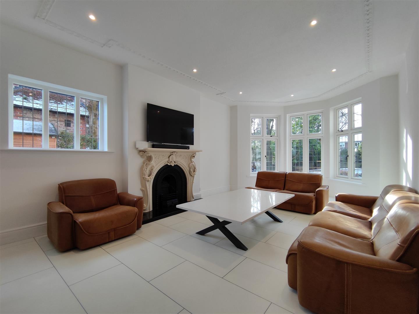 5 bed detached house to rent in Hale Road, Altrincham  - Property Image 10