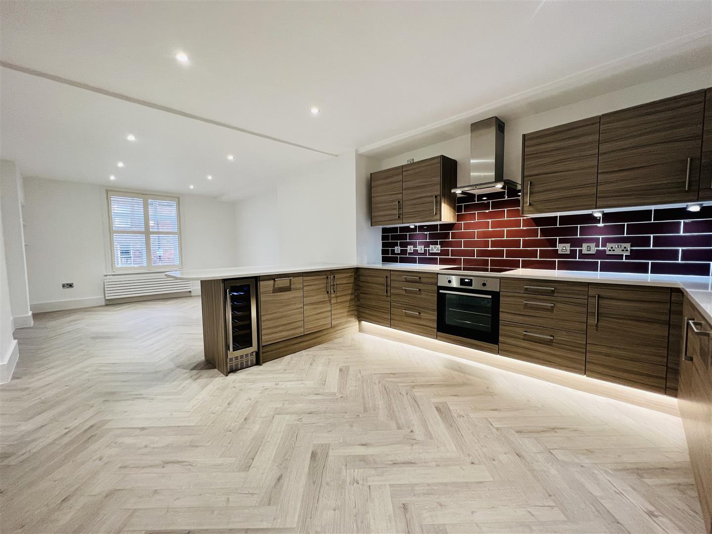 2 bed apartment for sale in Stamford Street, Altrincham  - Property Image 2