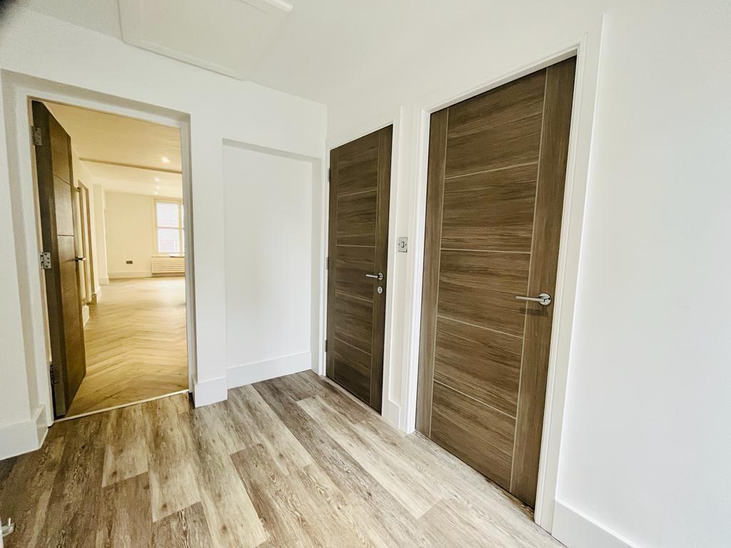 2 bed apartment for sale in Stamford Street, Altrincham  - Property Image 7