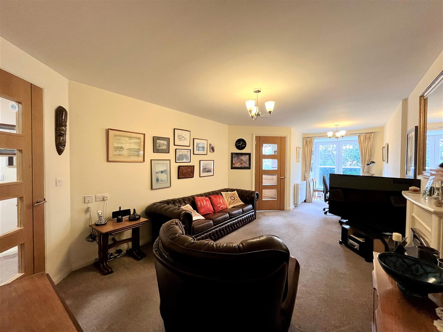 1 bed retirement property to rent in Oakfield, Sale  - Property Image 6