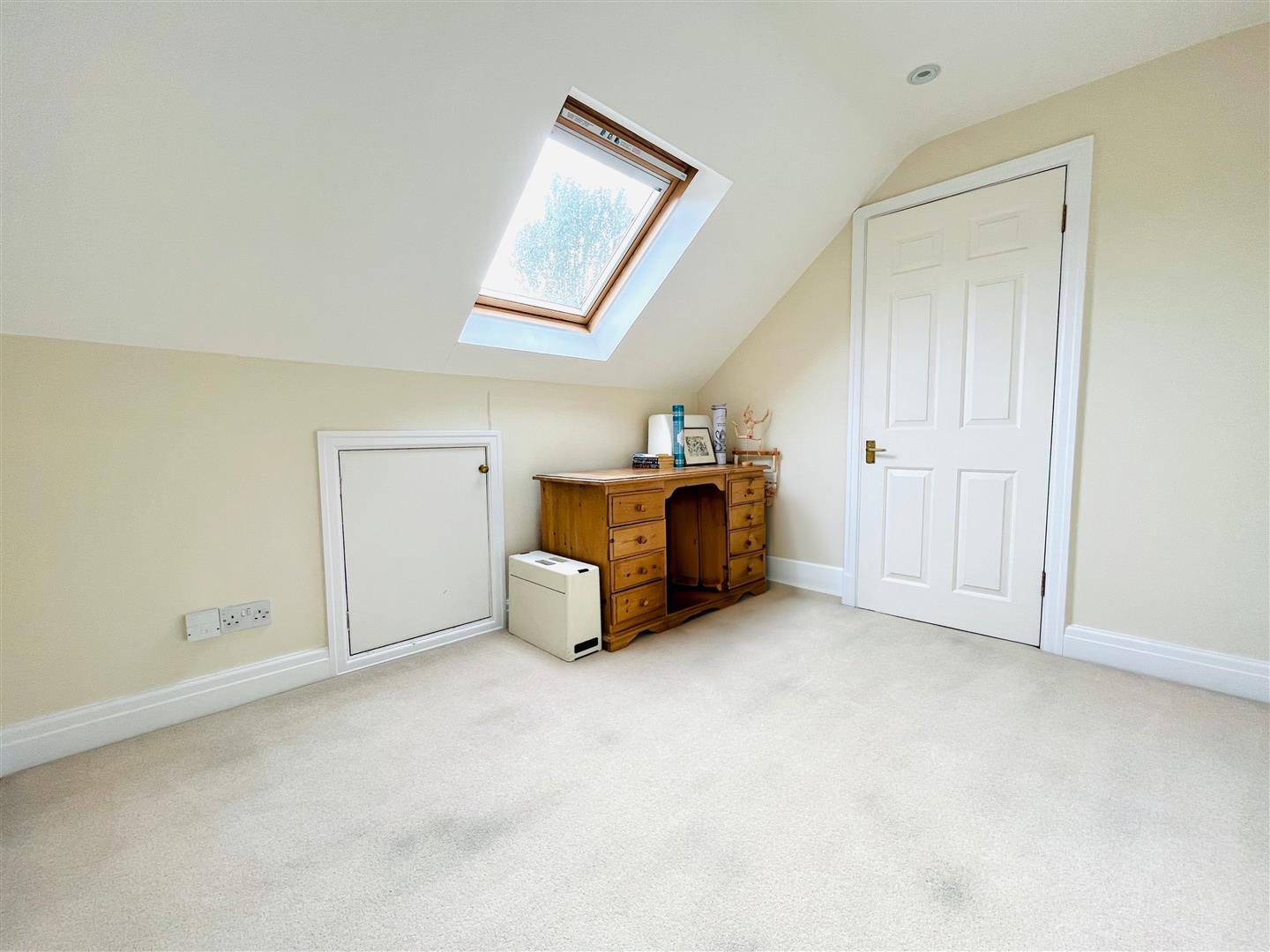 5 bed semi-detached house for sale in Rivington Road, Altrincham  - Property Image 28