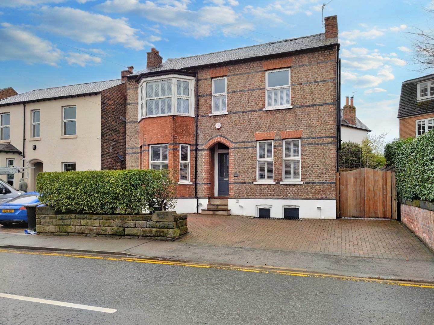 4 bed detached house to rent in Hale Road, Altrincham, WA15