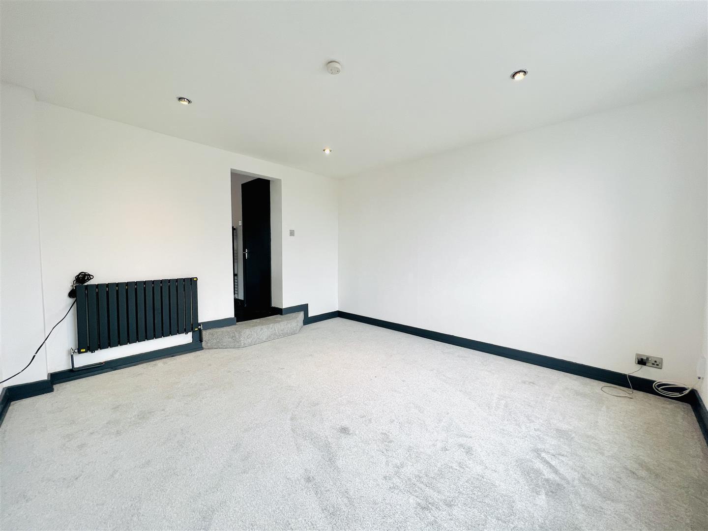 1 bed apartment for sale in Gorton Road, Stockport  - Property Image 15