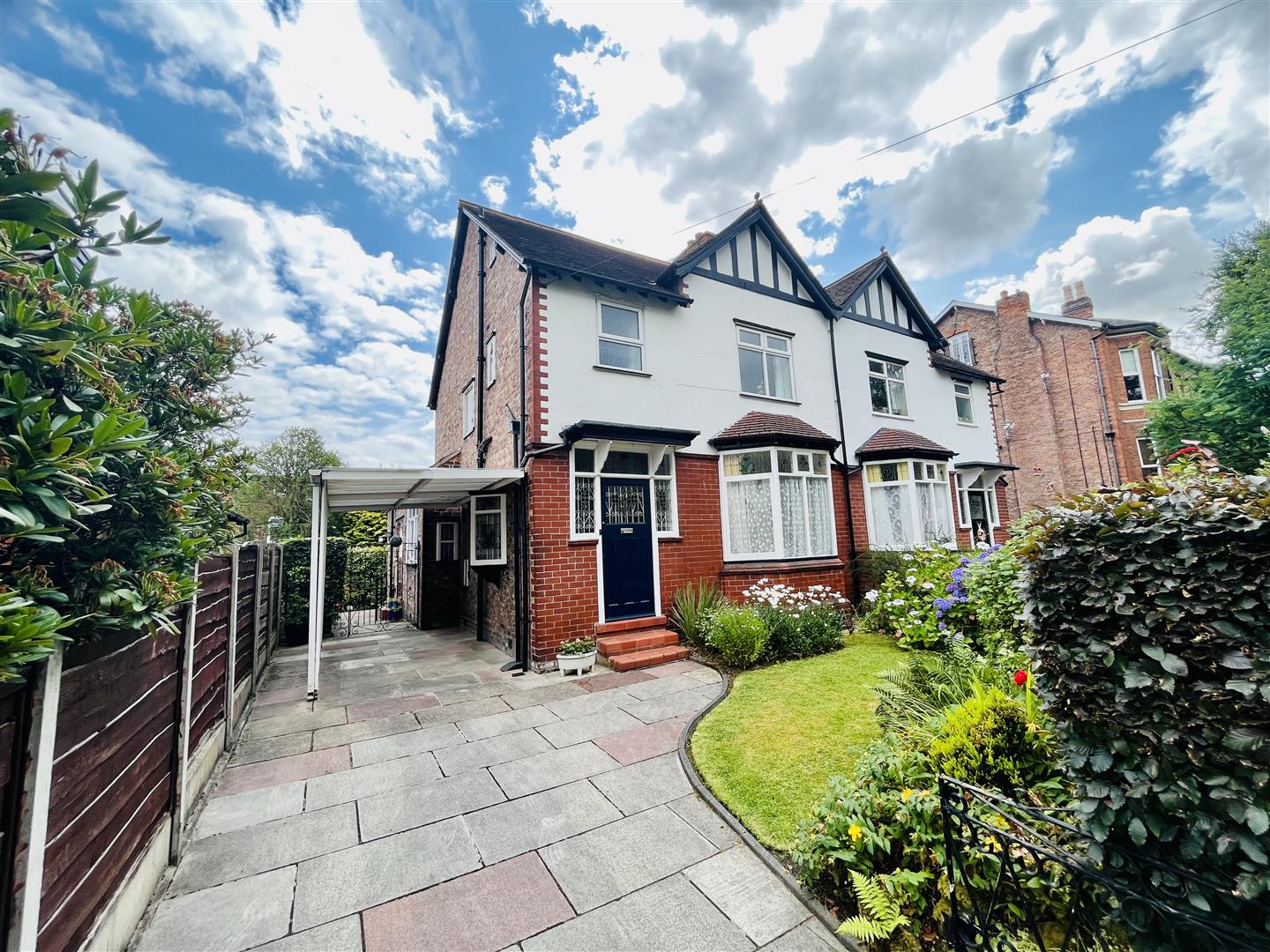 3 bed semi-detached house for sale in Gaskell Road, Altrincham  - Property Image 1