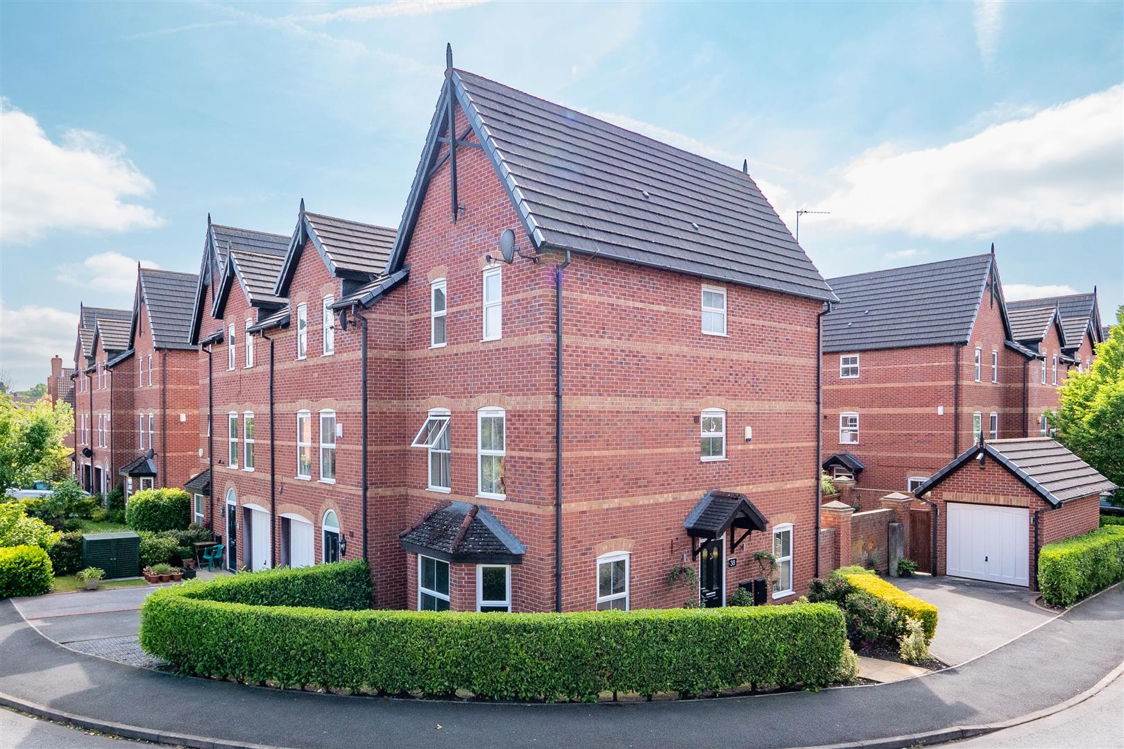 4 bed town house for sale in Welman Way, Altrincham - Property Image 1