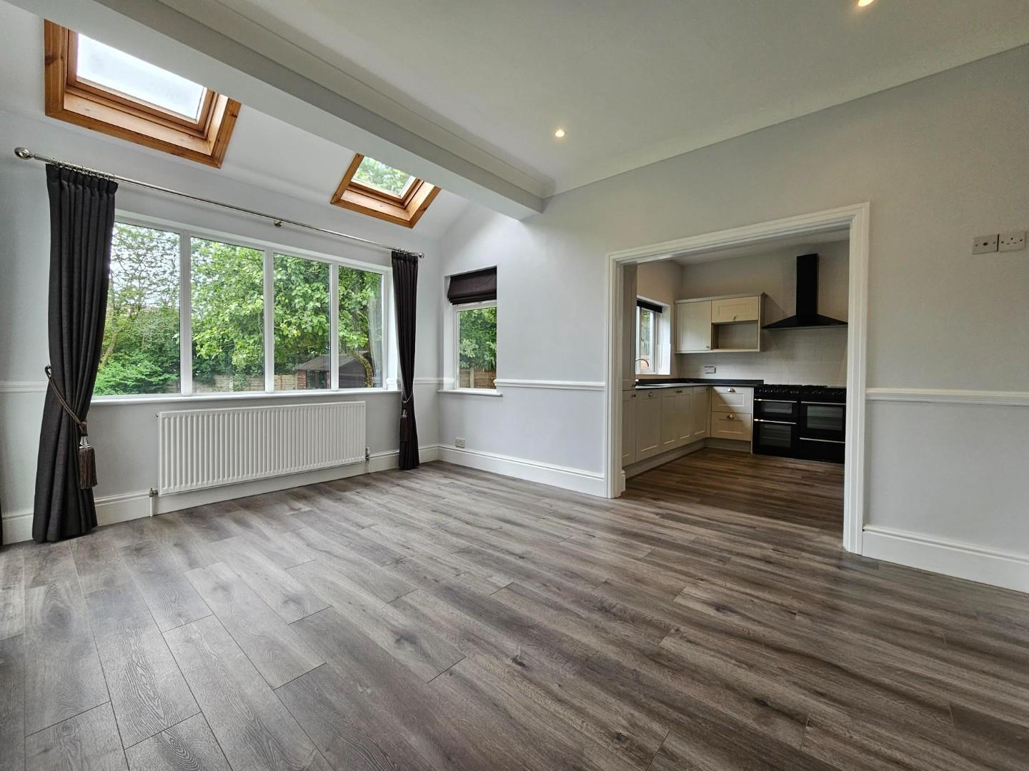 5 bed detached house to rent in Kensington Gardens, Altrincham  - Property Image 10