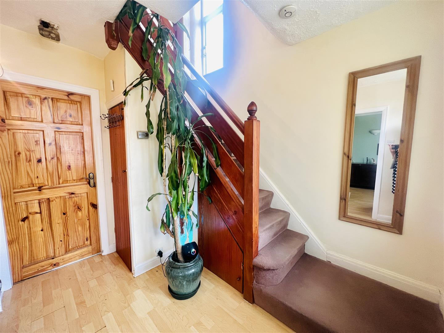 3 bed semi-detached house for sale in Bollin Drive, Altrincham  - Property Image 5