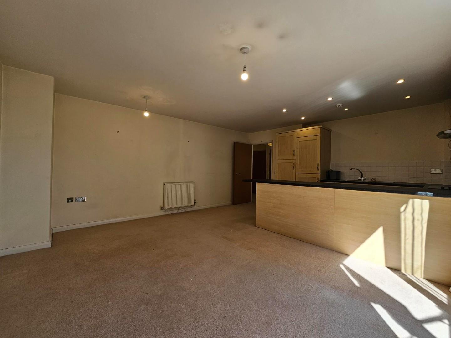 2 bed apartment to rent in Romana Square, Altrincham  - Property Image 7